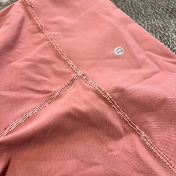 Lululemon Dusty Pink High-Waisted Leggings, Size 6 - Picture 4 of 4